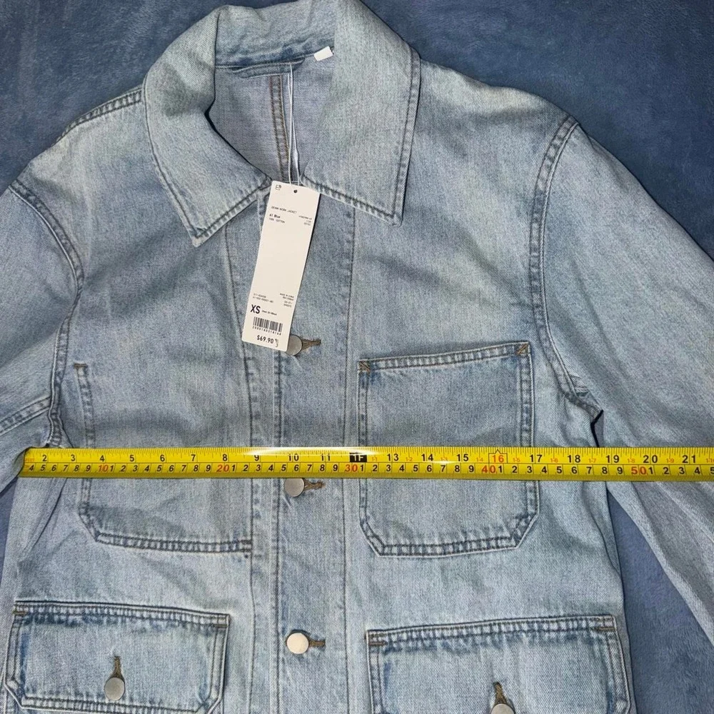 UNIQLO Men's Jacket Light blue denim jacket
